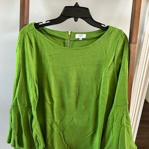 Crown & Ivy Vibrant Green Blouse